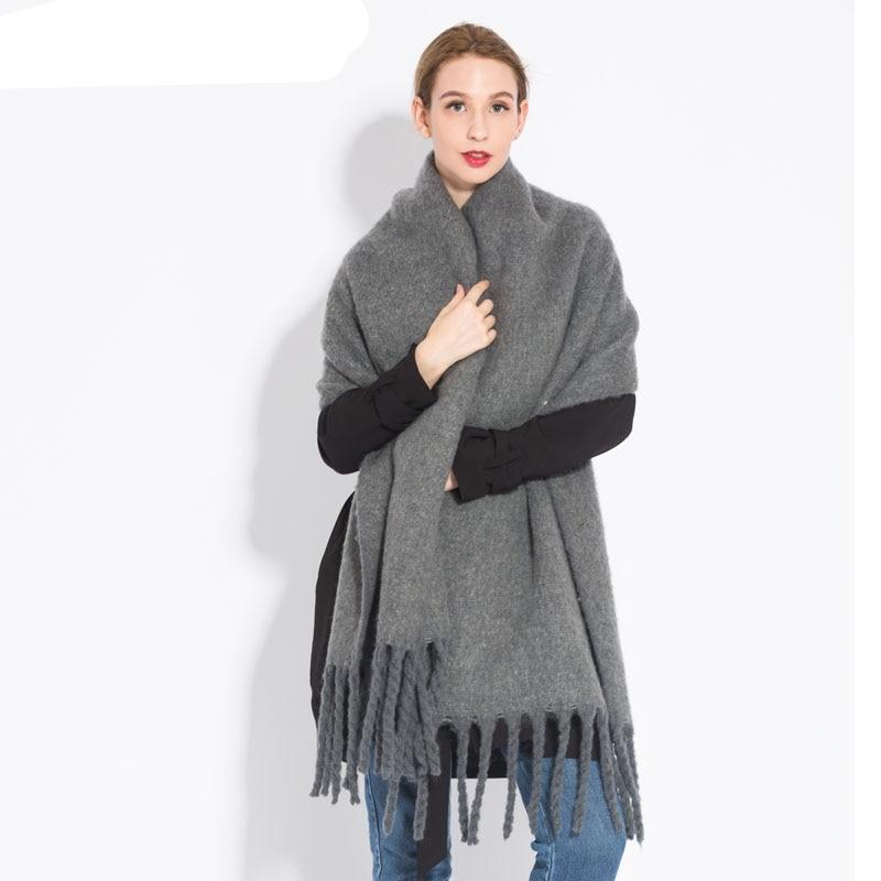 Cashmere Women's Scarf in Plaid Print