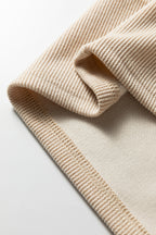 Sweatshirt larga com capuz e cordão, padrão leopardo, textura térmica pergaminho, cor pergaminho.