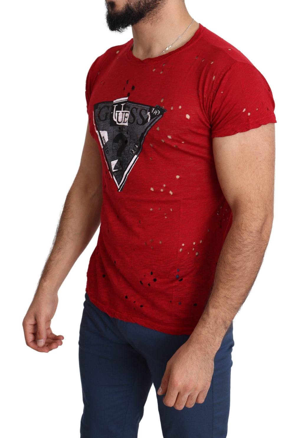 T-shirt de homem casual Guess vermelha em algodão com estampa do logótipo e detalhes perfurados.