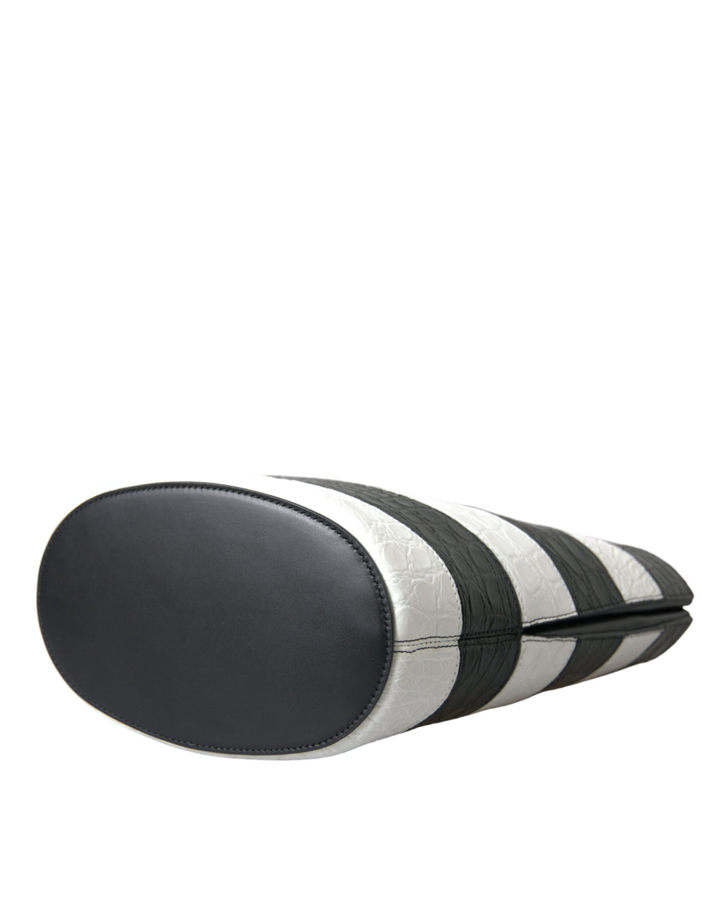 Bolsa Balenciaga Maxi Bucket em Pele Exótica Listrada Preto e Branco