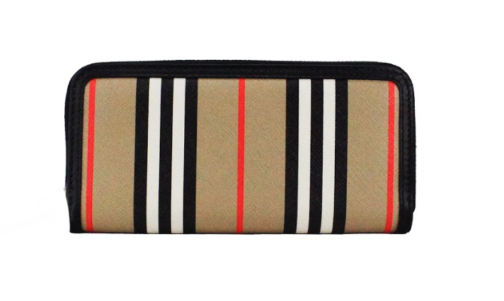 Carteira continental Burberry Ellerby em pele preta com estampado Icon Stripe e fecho.