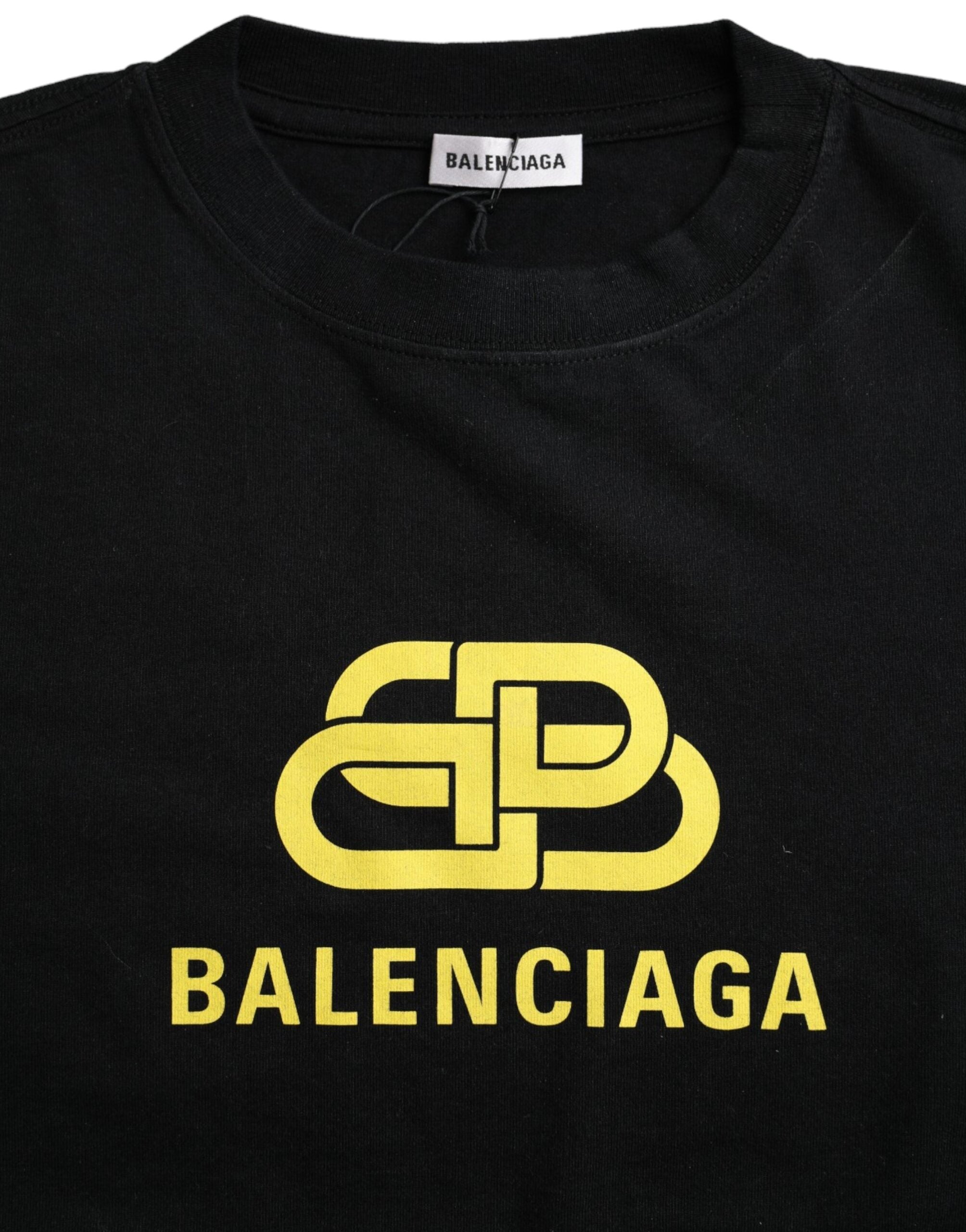 Balenciaga – Schwarzes T-Shirt aus Baumwolle mit Rundhalsausschnitt und kurzen Ärmeln und Logodruck