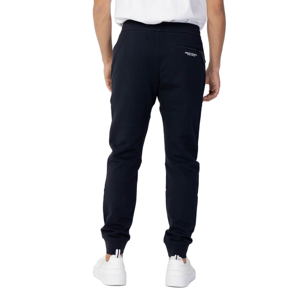 Calças de treino Armani Exchange, modelo jogger, azuis, em algodão.