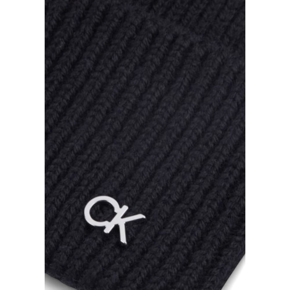 Boné de beisebol Calvin Klein em lã preta