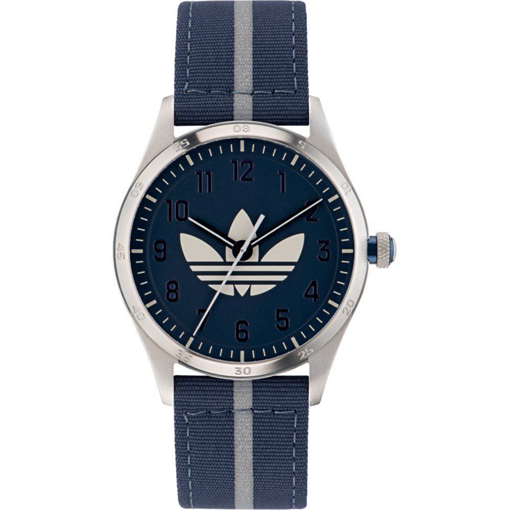 Adidas Uhr aus blauem Stoff