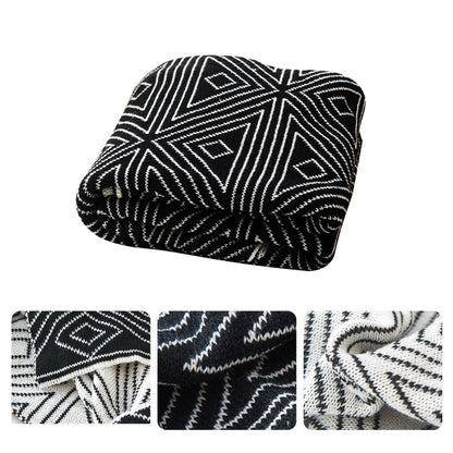 Geometric Nordic Warm Throw Blanket