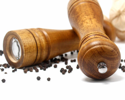 Eco-Friendly Handheld Wooden Spice Mills Set