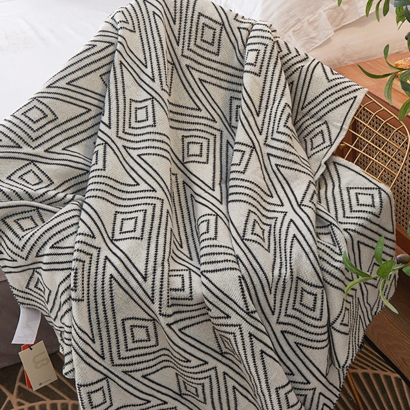 Geometric Nordic Warm Throw Blanket