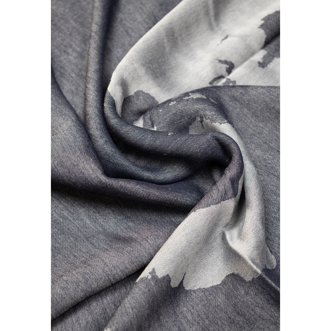 Alviero Martini Prima Classe  Women Scarve